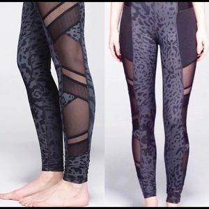 RARE LULULEMON Just Breathe Mesh Leggings